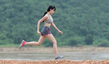 körperliche Aktivität zum Abnehmen an den Beinen